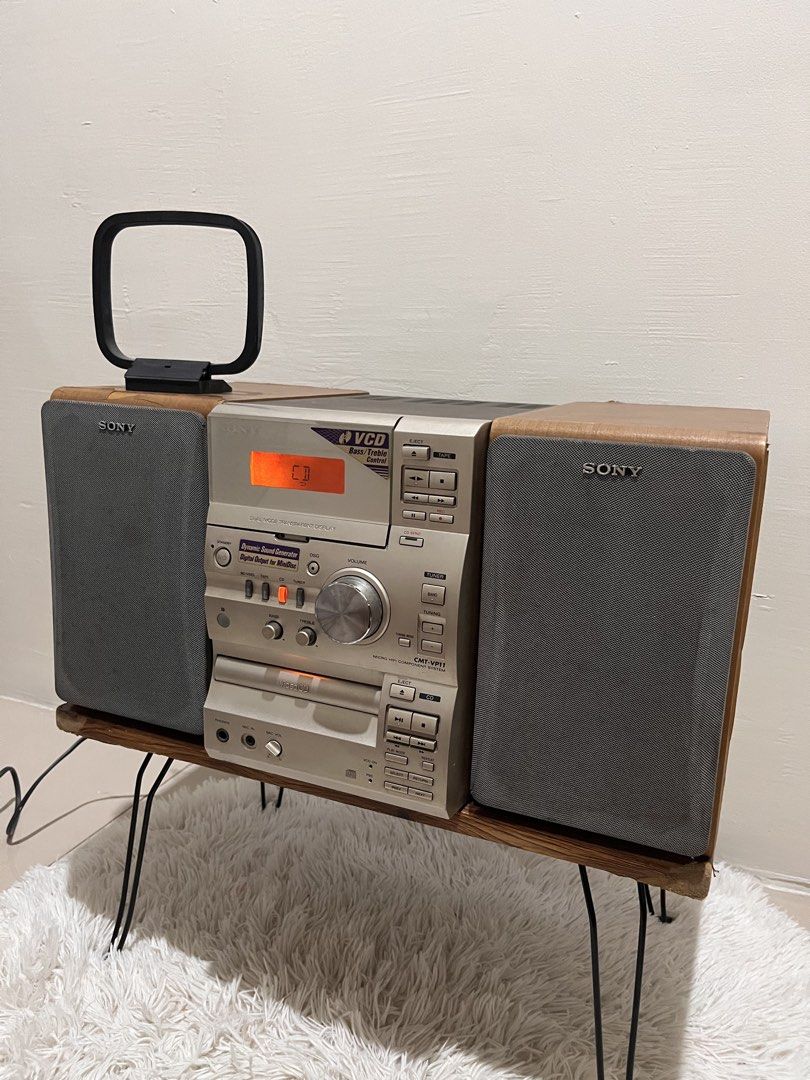 Sony HCD-VP11 Compact Mini Disc Deck Receiver (Category: Soundbars, Speakers & Amplifiers) located in Cavite. Submitted by pesobill (Listing ID 1467301286, Image 3). Description: Working Issue: Need to Refoam Speaker Naic Location PickUp/Lalamove.