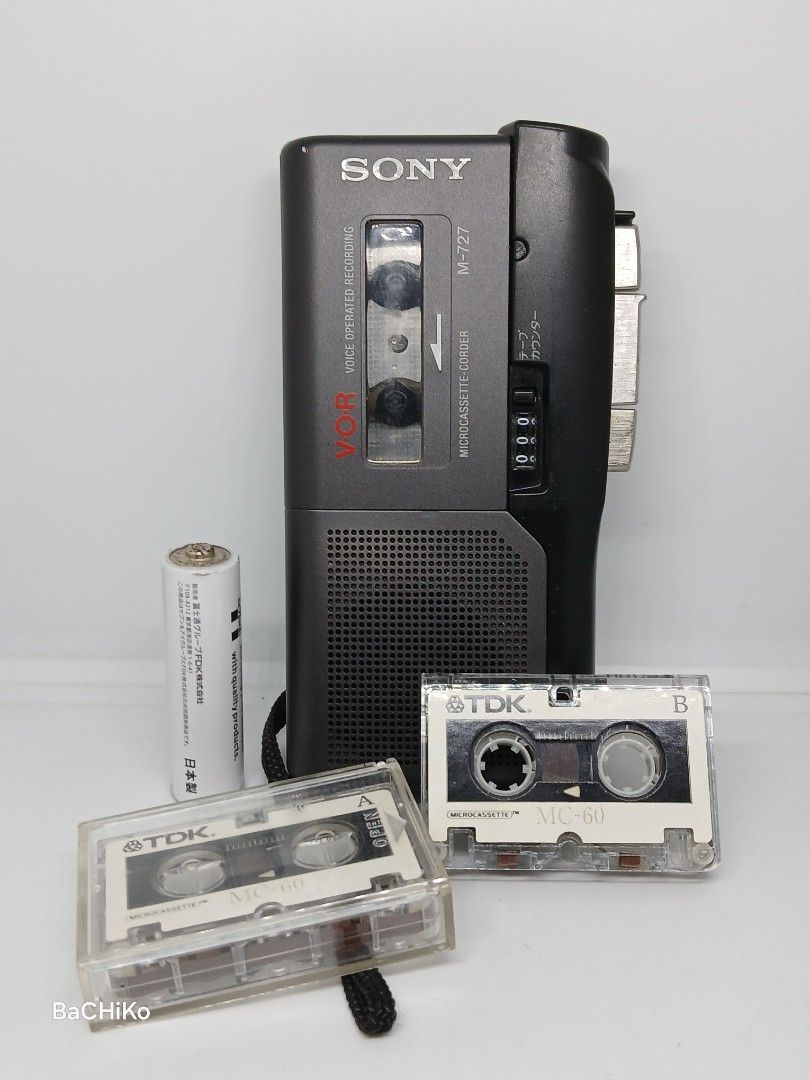 Sony VOR (Category: Voice Recorders) located in Quezon City. Submitted by bachiko (Listing ID 1467219370, Image 2). Description: Sony VOR P1000 declared as is made in jaoan may power kaso hindi umiikot, pero ramdam mo na may gumagalaw sa loob battery compartment good including 2 pcs cassette tape.