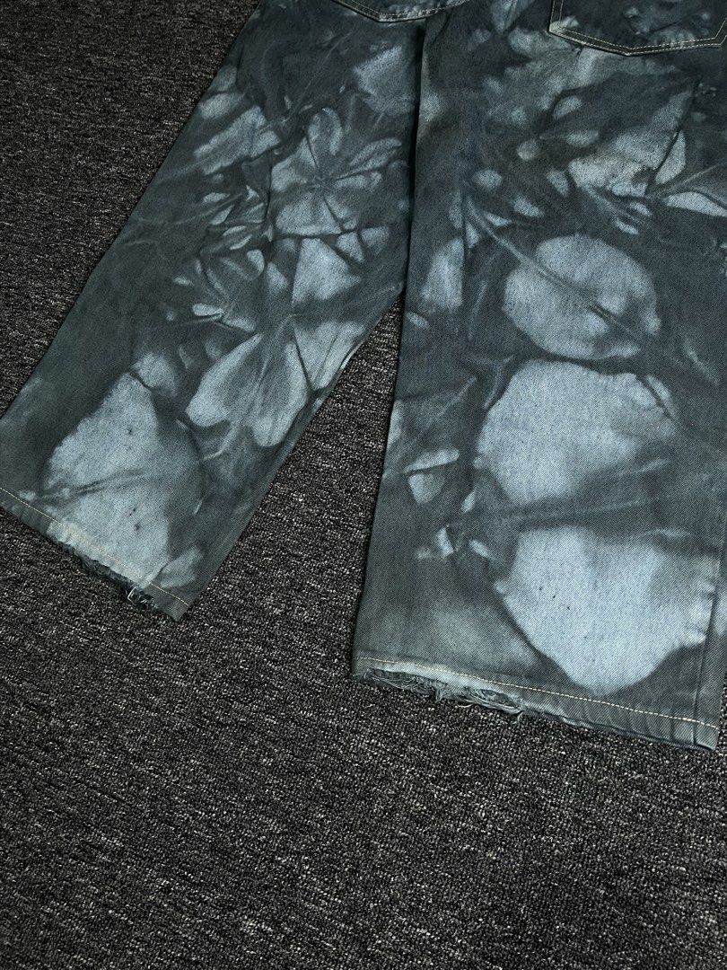 Southpole Pants (Category: Jeans) located in Manila. Submitted by thrifty.4pp4rels (Listing ID 1467306892, Image 2). Description: Shipping fee shouldered by the buyer Issues: Distressed hem Custome tie-dye design Patched tear Measurements: W 34 L 39 Thigh 14 Hem 10.