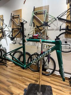 (Category: ) located in . Submitted by paragon.cycles (Listing ID 1467190300, Image 1). Description: .