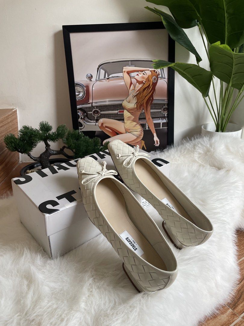 STACCATO Woven Flat Shoes (Category: Flats & Sandals) located in Bulacan. Submitted by johnivanqu27099 (Listing ID 1467175666, Image 1). Description: STACCATO Woven Flat Shoes * Size: 225 (22.5 cm) — approximately EU 35 * Condition: Brand New * Complete package with original box * Price: ₱1,499 — negotiable for sure buyer. PM for inquiries. First come, first served..