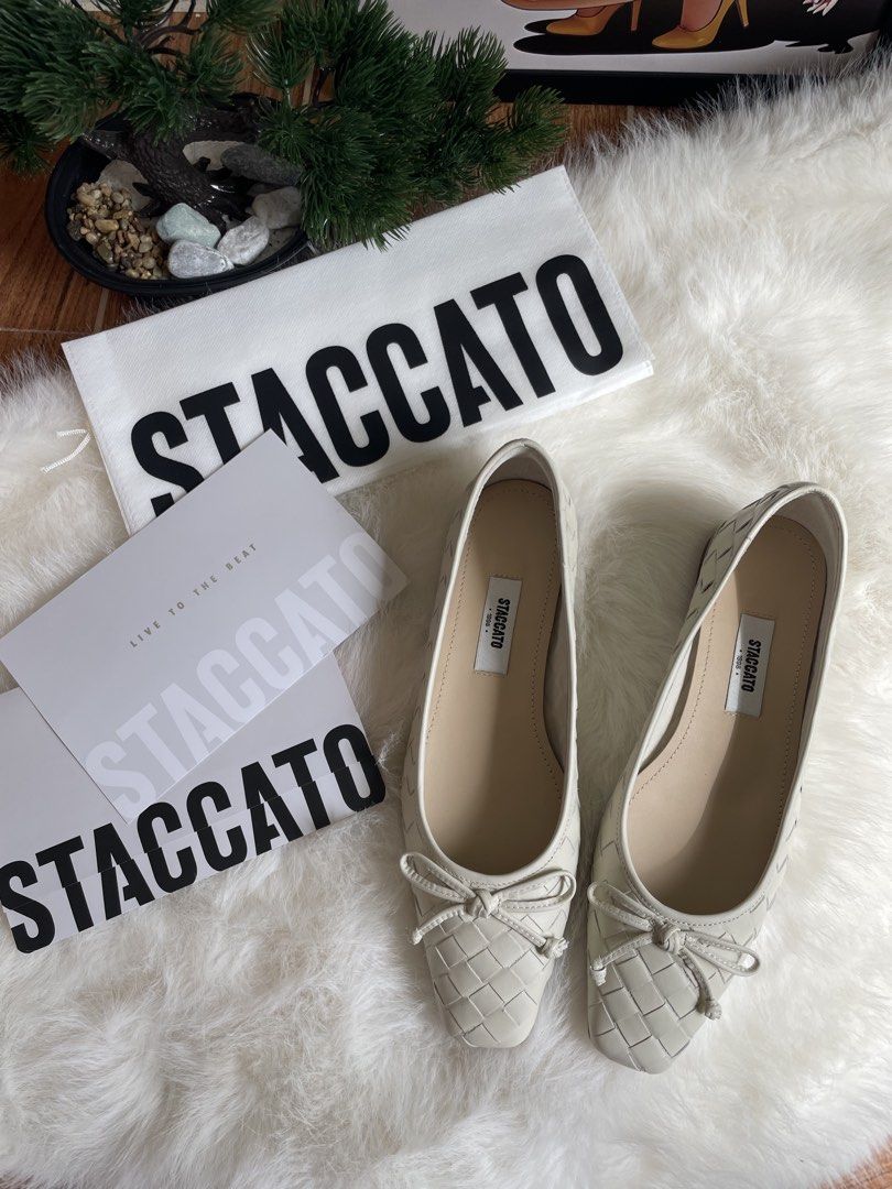 STACCATO Woven Flat Shoes (Category: Flats & Sandals) located in Bulacan. Submitted by johnivanqu27099 (Listing ID 1467175666, Image 2). Description: STACCATO Woven Flat Shoes * Size: 225 (22.5 cm) — approximately EU 35 * Condition: Brand New * Complete package with original box * Price: ₱1,499 — negotiable for sure buyer. PM for inquiries. First come, first served..
