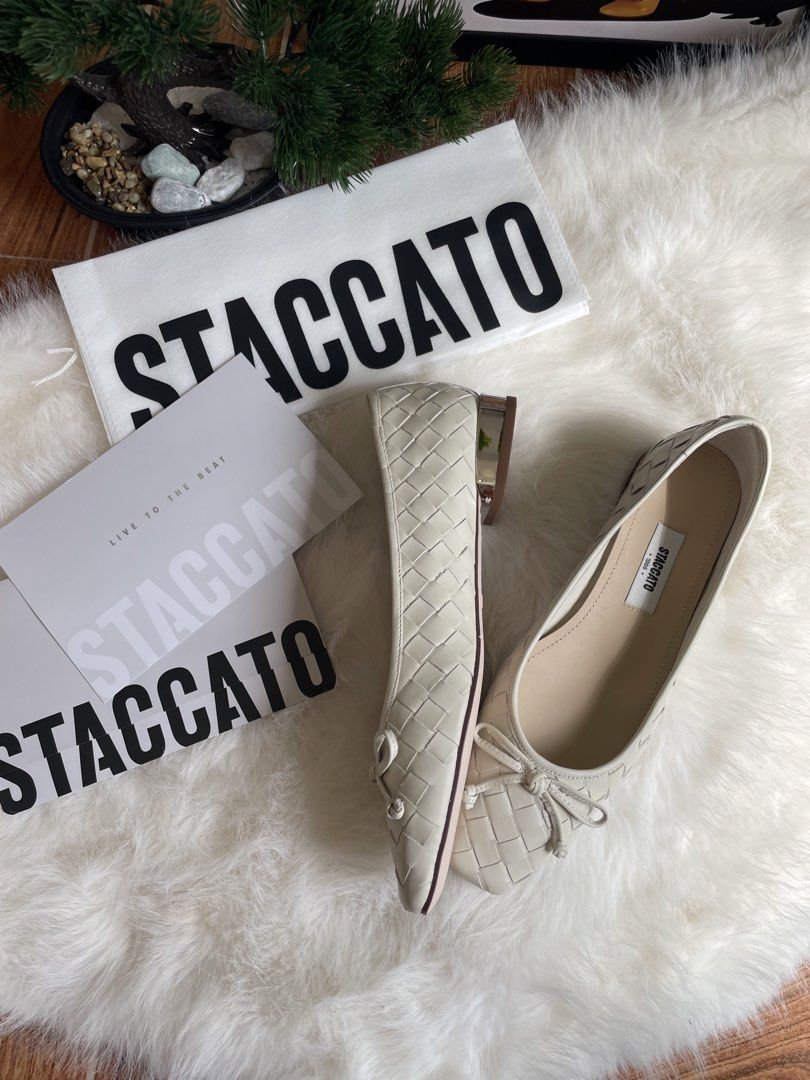 STACCATO Woven Flat Shoes (Category: Flats & Sandals) located in Bulacan. Submitted by johnivanqu27099 (Listing ID 1467175666, Image 3). Description: STACCATO Woven Flat Shoes * Size: 225 (22.5 cm) — approximately EU 35 * Condition: Brand New * Complete package with original box * Price: ₱1,499 — negotiable for sure buyer. PM for inquiries. First come, first served..