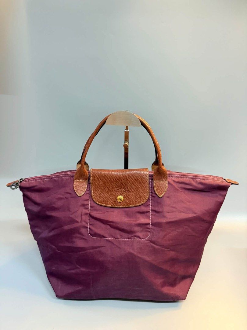 STEAL❗️AUTH❗️LONGCHAMP TOTE BAG (Category: Luxury Bags & Wallets) located in Caloocan City. Submitted by shopaholicatheart (Listing ID 1467291616, Image 1). Description: 🔖 GUARANTEED AUTHENTIC! STEAL PRICE! 🔖 Has minor bubbles and stain inside but no punit! Canvas 10/10! 🔖 Fits a lot inside! Perfect airport or office bag! 🔖 Super nice color! GANDA IN PERSON! FIRST TO MINE! ❤️🥰❣️.