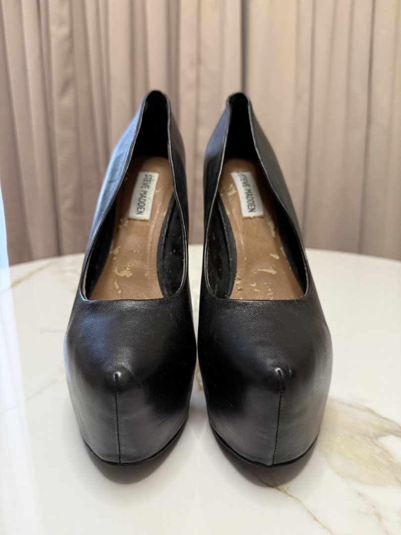STEVE MADDEN Black Heels in Size 10 (Category: Heels) located in Marikina City. Submitted by tashdeclutters. (Listing ID 1467223037, Image 1). Description: ✨ STEVE MADDEN Black Heels in Size 10 - P3990 ✨ Condition 1: Brand New 🛍️ Purchased in: USA ✨ @tashdeclutters ✨ Created to share the things that no longer spark joy with Tash — and hopefully, let them spark joy for someone else. 🤍 📌 SHOP POLICIES • Prices posted are FINAL. • NO LOWBALLERS. 