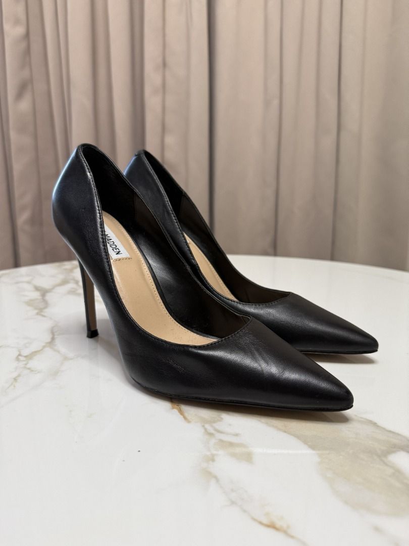 STEVE MADDEN Black Pointed Heels in Size 10 (Category: Heels) located in Marikina City. Submitted by tashdeclutters. (Listing ID 1467221713, Image 2). Description: ✨ STEVE MADDEN Black Pointed Heels in Size 10 - P3990 ✨ Condition 1: Brand New 🛍️ Purchased in: USA ✨ @tashdeclutters ✨ Created to share the things that no longer spark joy with Tash — and hopefully, let them spark joy for someone else. 🤍 📌 SHOP POLICIES • Prices posted are FINAL. •