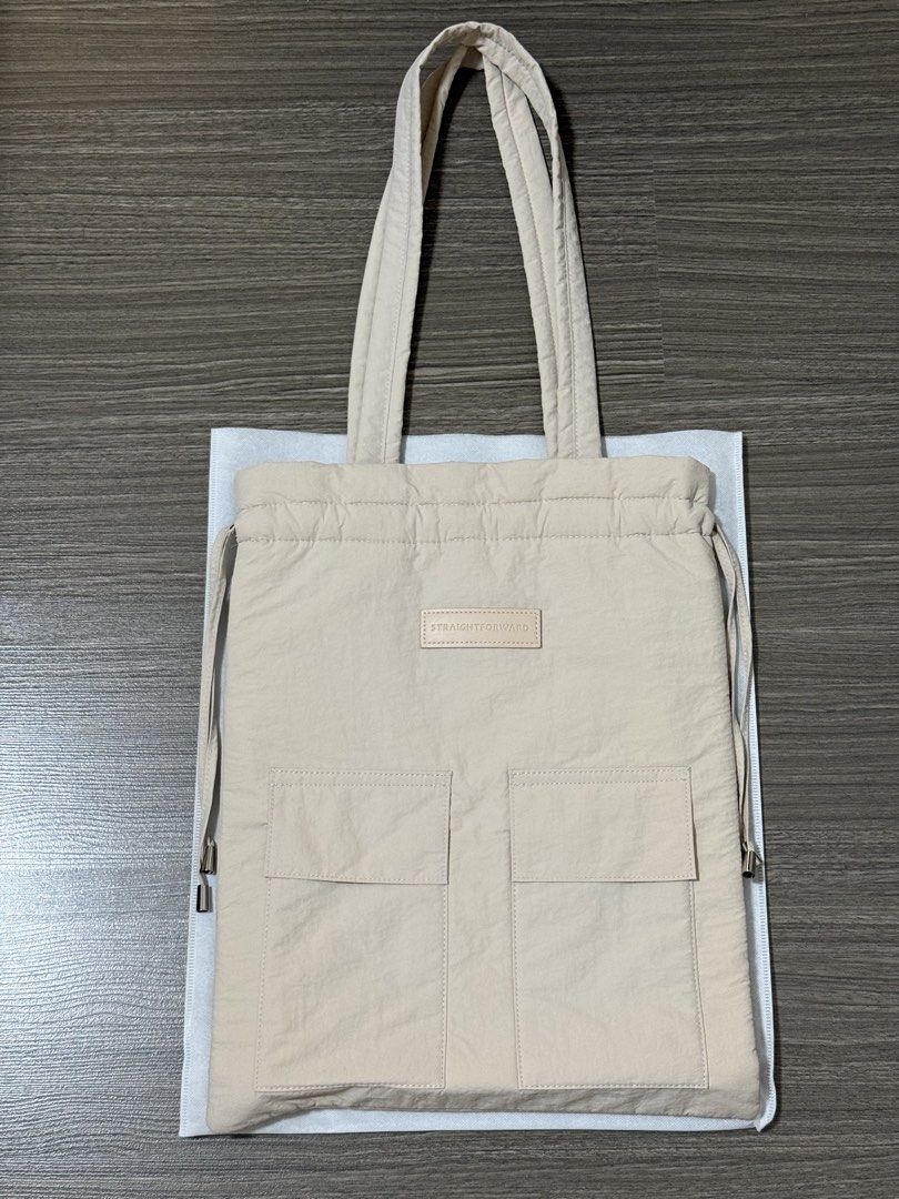 Straightforward Sufla Tote Beige (Category: Tote Bags) located in Paranaque City. Submitted by agentwix (Listing ID 1467254798, Image 1). Description: Didn’t use that much. No flaws. With dust bag Location: Don Bosco, Parañaque MOP: GCash.