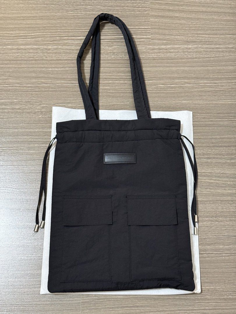 Straightforward Sufla Tote Onyx Black (Category: Tote Bags) located in Paranaque City. Submitted by agentwix (Listing ID 1467254621, Image 1). Description: Didn’t use that much. No flaws. With dust bag Location: Don Bosco, Parañaque MOP: GCash.