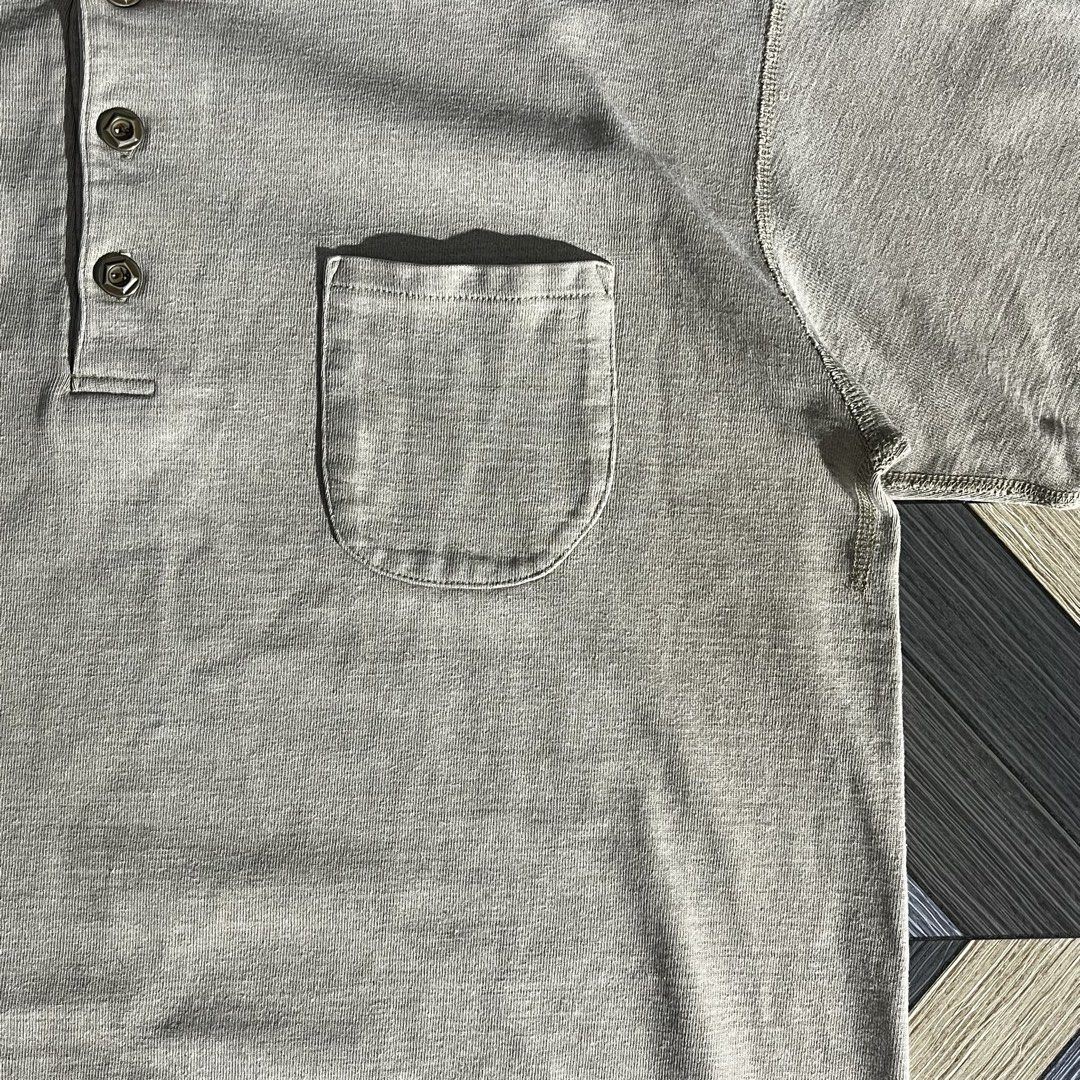 Studio D’Artisan Henley Pocket T-Shirt (Category: Tshirts & Polo Shirts ) located in Daraga. Submitted by th3cliquejunks (Listing ID 1467283166, Image 3). Description: Studio D’Artisan Henley Pocket T-Shirt Tagged Size: Large Condition: 10/10 Flawless Made in: Japan Measurement: Pit to pit: 20” Length: 27” - 3,880 Dm!.