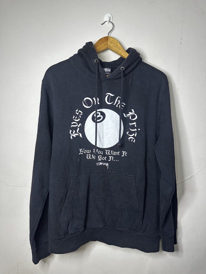 STUSSY HOODIE (Category: Coats, Jackets and Outerwear) located in Molave. Submitted by thriftmate13 (Listing ID 1467291528, Image 1). Description: .