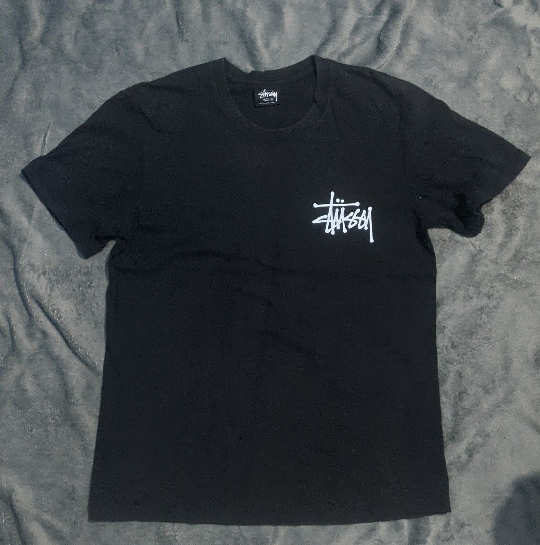 Stussy Skateboard (Category: Tshirts & Polo Shirts ) located in San Ildefonso. Submitted by tripniberto (Listing ID 1467309359, Image 2). Description: Stussy Dimes:18.5w/26L Issue: Need wash Color Rate: 8.8/10(or better) (lighting may affect the color on images) MOP: gcash MOD: j&t(+sf) NO RUSH SHIPPING!!! (3-5days Ship out!) please manage your expectations this is ukay items PM if interested 📩 Bulacan 📍.