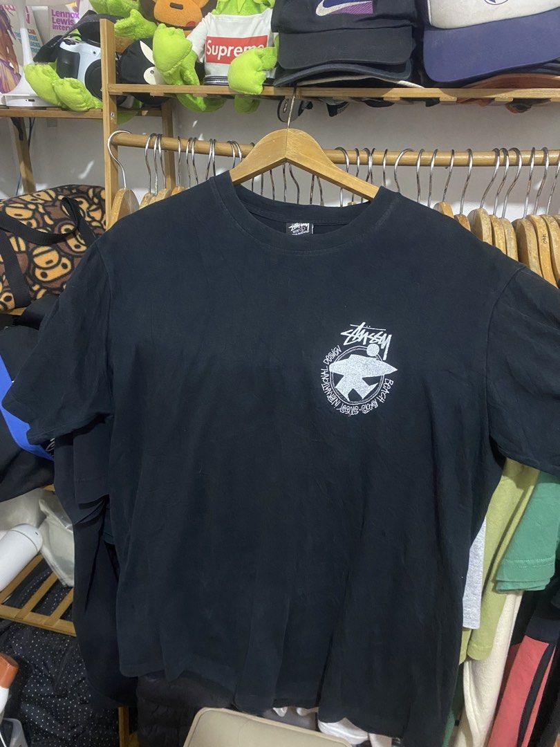 Stussy surfman tee (Category: Tshirts & Polo Shirts ) located in Legazpi City. Submitted by dimas_loot (Listing ID 1467300418, Image 2). Description: Stussy surfman tee Minimal hairline Size large .