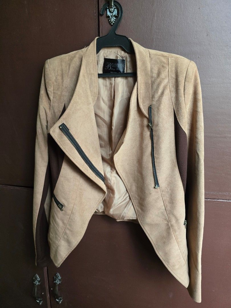 Suede Coat Beige Brown (Category: Coats, Jackets and Outerwear) located in Makati City. Submitted by gentletree.4b536a (Listing ID 1467238863, Image 1). Description: - Brand: Bling Bling - Style: Suede jacket (beige and brown) - Size: S (Made in Korea) - Front zipper pockets for style only.