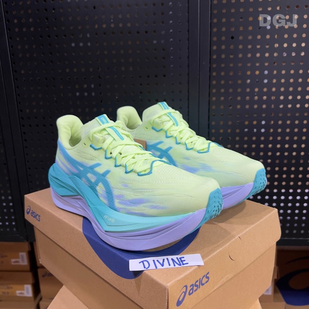 SUPERBLAST 3 Illuminate Yello Energy Aqua (Category: Sneakers) located in Pasig City. Submitted by divvvineee (Listing ID 1467215941, Image 3). Description: ASICS SUPERBLAST 3 high-performance running shoes designed for daily training, long-distance runs, and fast-paced workouts, featuring responsive cushioning, excellent energy return, and a lightweight, bouncy feel for smooth and powerful strides. 🏃‍♀️👟 ASICS SUPERBLAST 3 💰 ₱12,580 🚚 FREE S