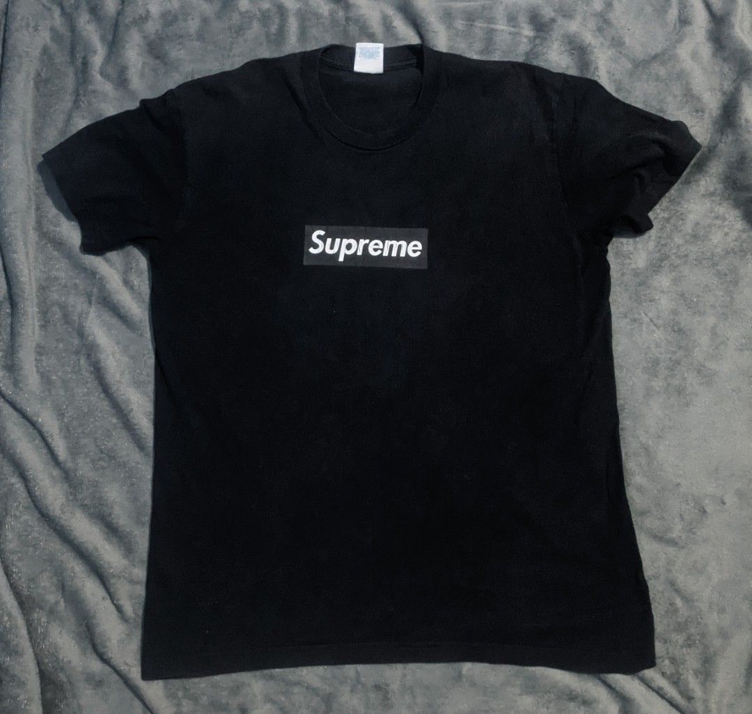 Supreme Black Box Logo (Category: Tshirts & Polo Shirts ) located in San Ildefonso. Submitted by tripniberto (Listing ID 1467325966, Image 1). Description: Supreme Dimes: 20.5/28L Issue: Need wash, Sign of use, Minimal hairline/cracks Color Rate: 8.8/10(or better) (lighting may affect the color on images) MOP: gcash MOD: j&t(+sf) NO RUSH SHIPPING!!! (3-5days Ship out!) please manage your expectations this is ukay items PM if interested 📩 Bulacan
