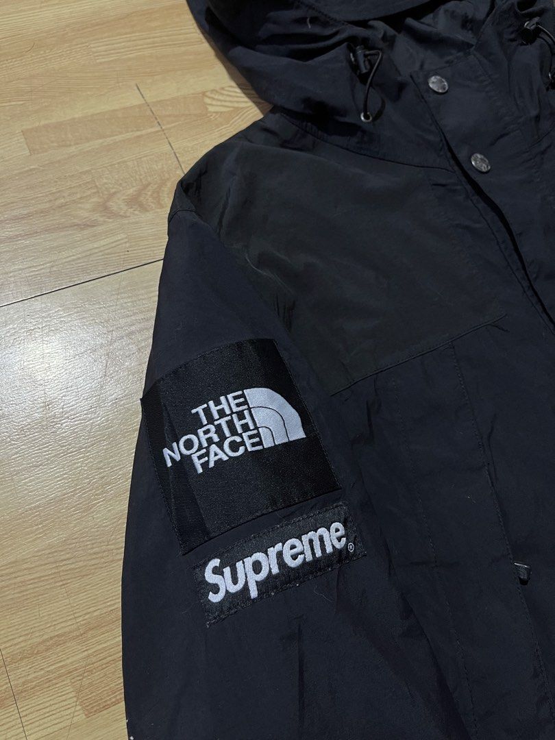 Supreme x TNF S Logo Mountain Jacket FW2020 (Category: Coats, Jackets and Outerwear) located in Angeles City. Submitted by brkebys (Listing ID 1467252232, Image 3). Description: DM for washtags Width: 22 Length: 27 Excellent condition No issue.