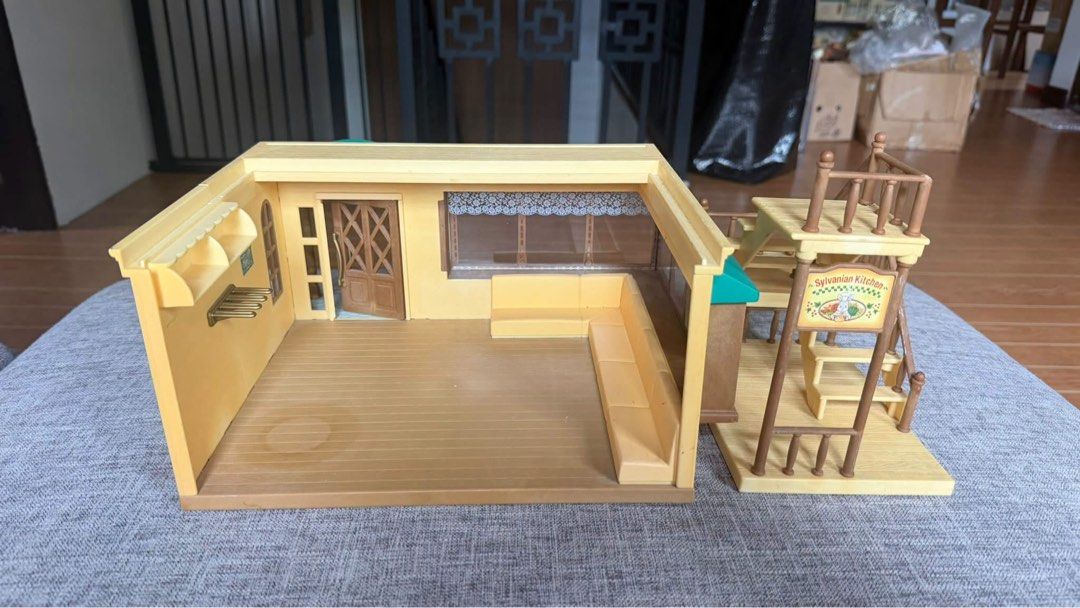 Sylvanian Families Forest Kitchen (Category: Kids Toys) located in Quezon City. Submitted by charleystoystore (Listing ID 1467205245, Image 2). Description: What you see is what you get Can ship anywhere in the PH Courier: Flash/lalamove Mop:Gcash Loc: North Caloocan.