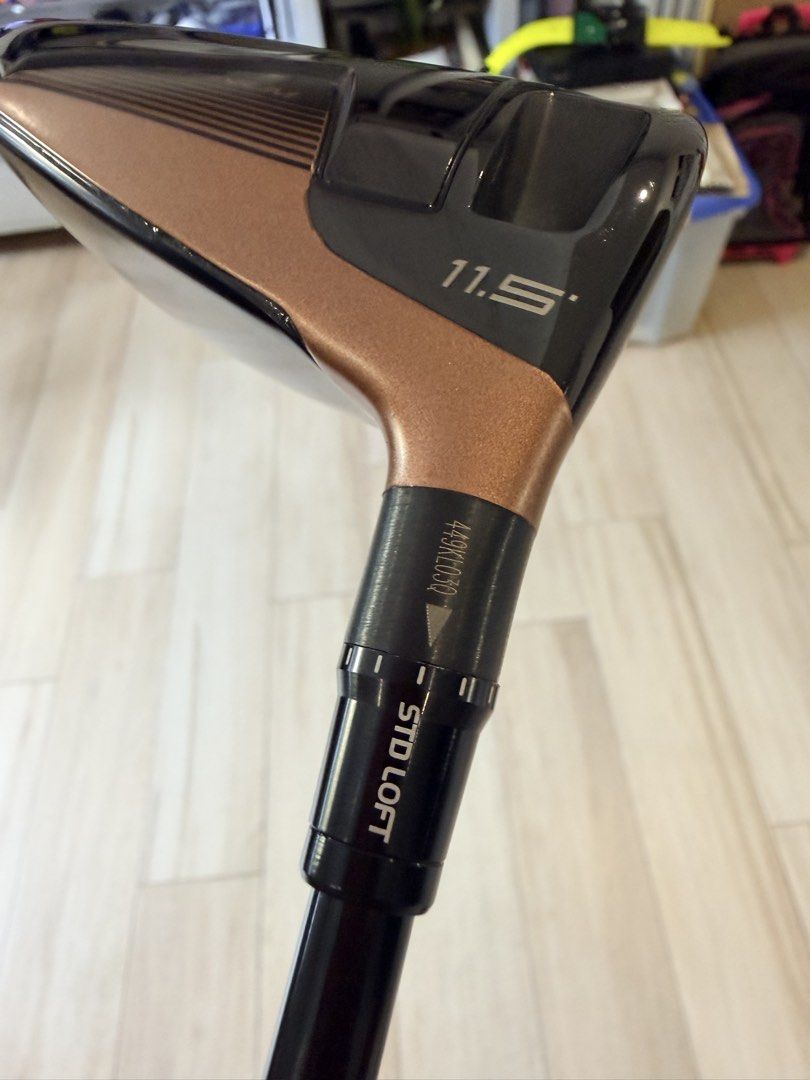 TaylorMade BRNR Mini Driver Titanium 11.5 Loft (Category: Golf) located in Paranaque City. Submitted by warmeagle_be0856 (Listing ID 1467189443, Image 3). Description: - Model: TaylorMade BRNR Mini Driver Titanium - Loft: 11.5 degrees with adjustable hosel (standard setting) - Design: Sleek black and copper finish with clean crown and clear markings - Technology: Twist Face clubface for straighter shots - Customization: Adjustable sole weights in