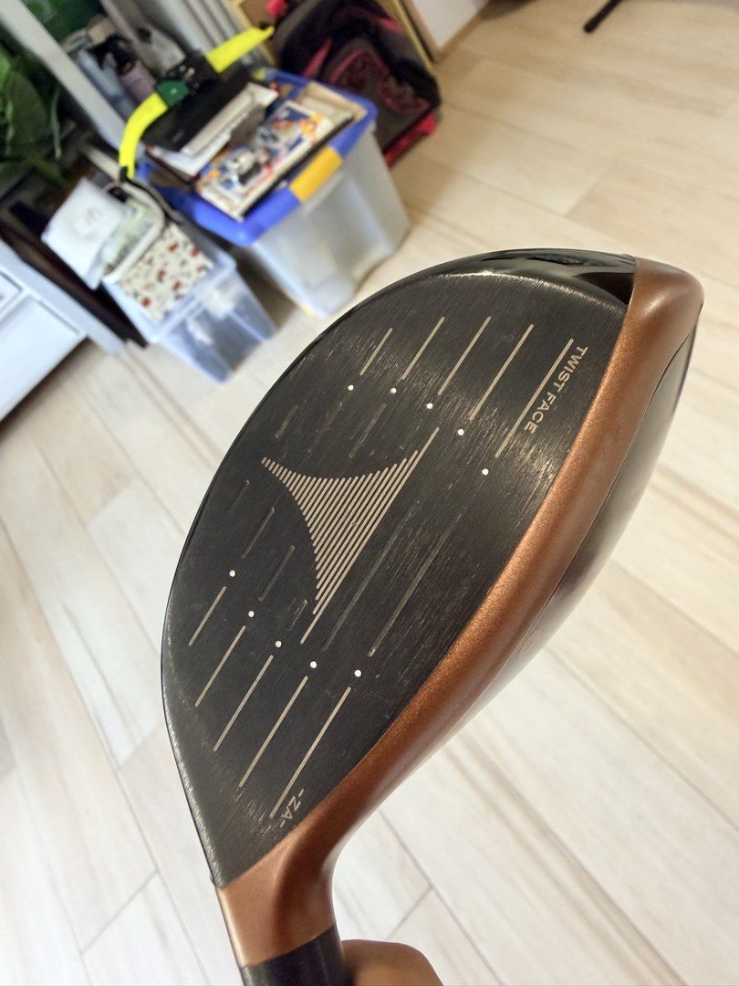 TaylorMade BRNR Mini Driver Titanium 11.5 Loft (Category: Golf) located in Paranaque City. Submitted by warmeagle_be0856 (Listing ID 1467189443, Image 2). Description: - Model: TaylorMade BRNR Mini Driver Titanium - Loft: 11.5 degrees with adjustable hosel (standard setting) - Design: Sleek black and copper finish with clean crown and clear markings - Technology: Twist Face clubface for straighter shots - Customization: Adjustable sole weights in