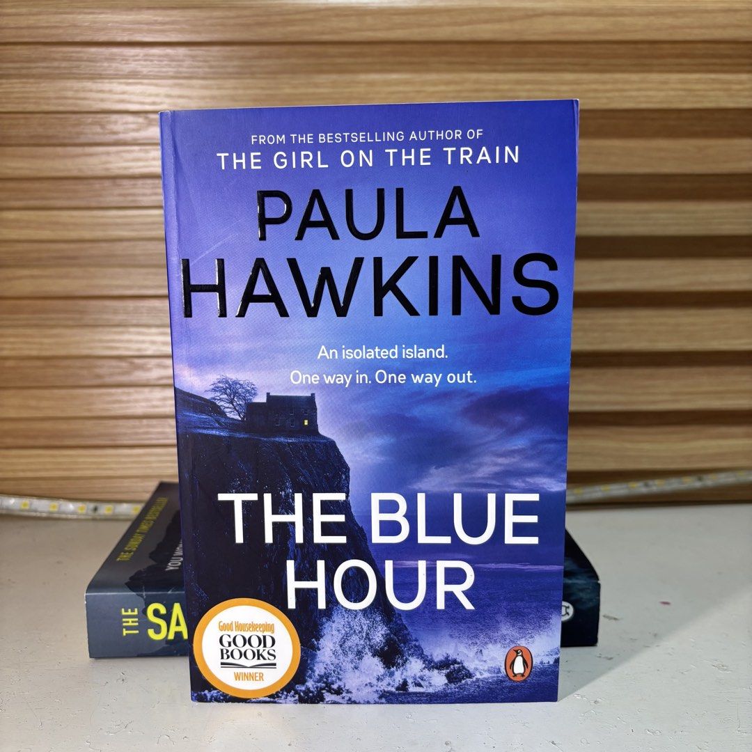 The Blue Hour (Category: Storybooks) located in Cebu City. Submitted by preloved.palette (Listing ID 1467232005, Image 1). Description: .