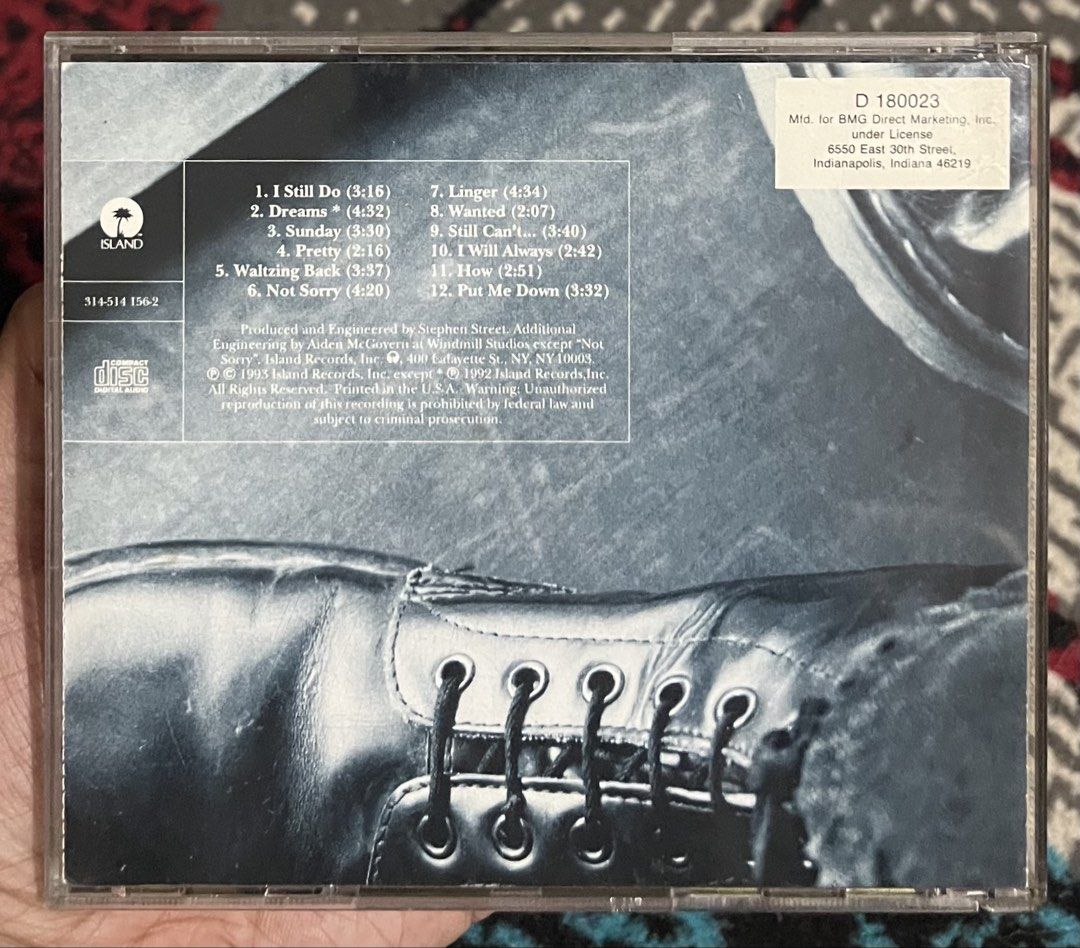 The Cranberries - Everybody Else Is Doing It, So Why Can’t We? (Category: CDs & DVDs) located in San Fernando. Submitted by yslkouros (Listing ID 1467267913, Image 2). Description: The first album including the hits “Dreams” and “Linger”. But my personal favourite is “Put Me Down”. Highly recommended for Cranberties fans.