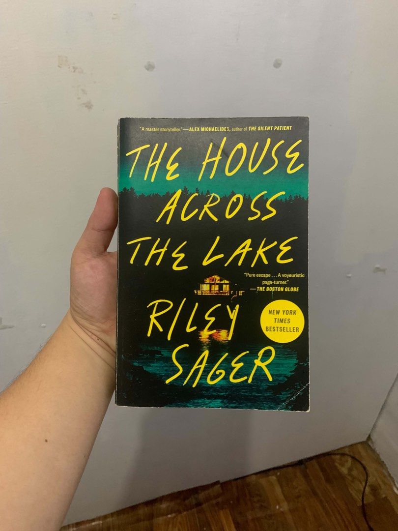 The House Across the Lake (Category: Storybooks) located in Manila. Submitted by paulo_19 (Listing ID 1467335862, Image 1). Description: No creases No foxing Pages intact .