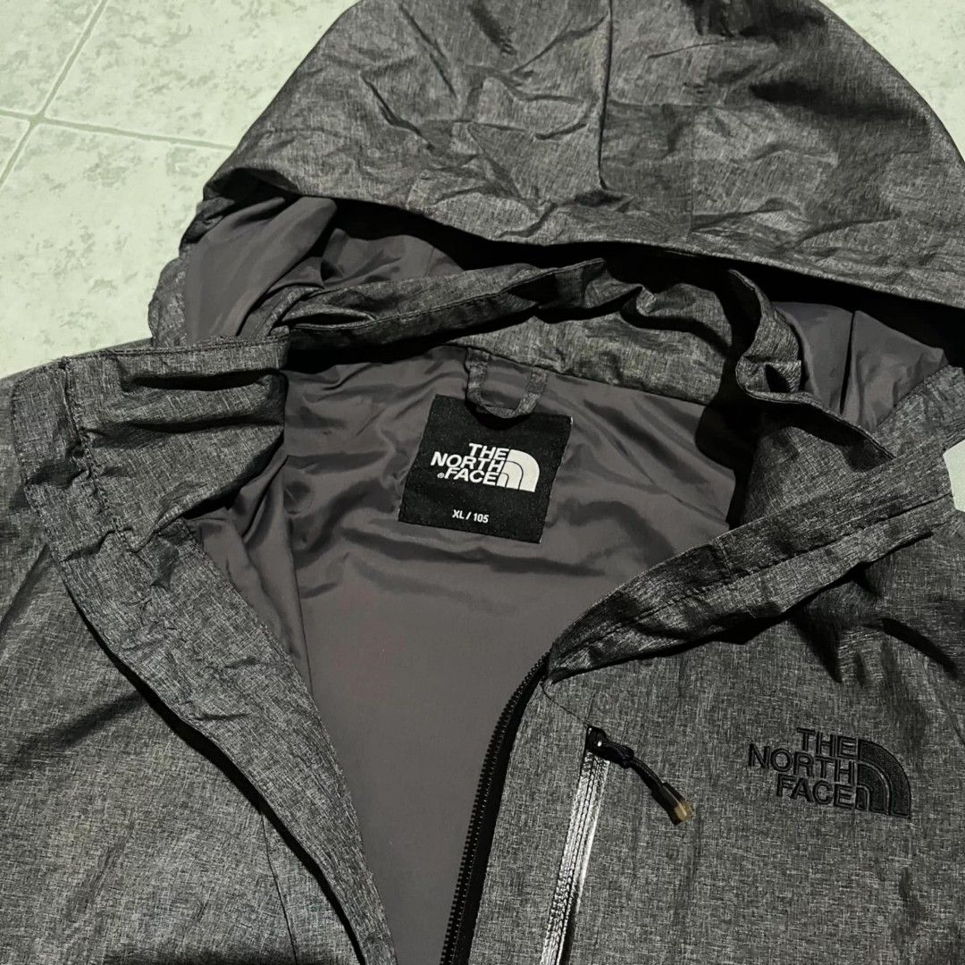 The North face (Category: Coats, Jackets and Outerwear) located in Cebu City. Submitted by vintage07 (Listing ID 1467233516, Image 2). Description: The North face windbreaker Water proof 💦 Size 22-23/27 As new condition No issue 850+sf.