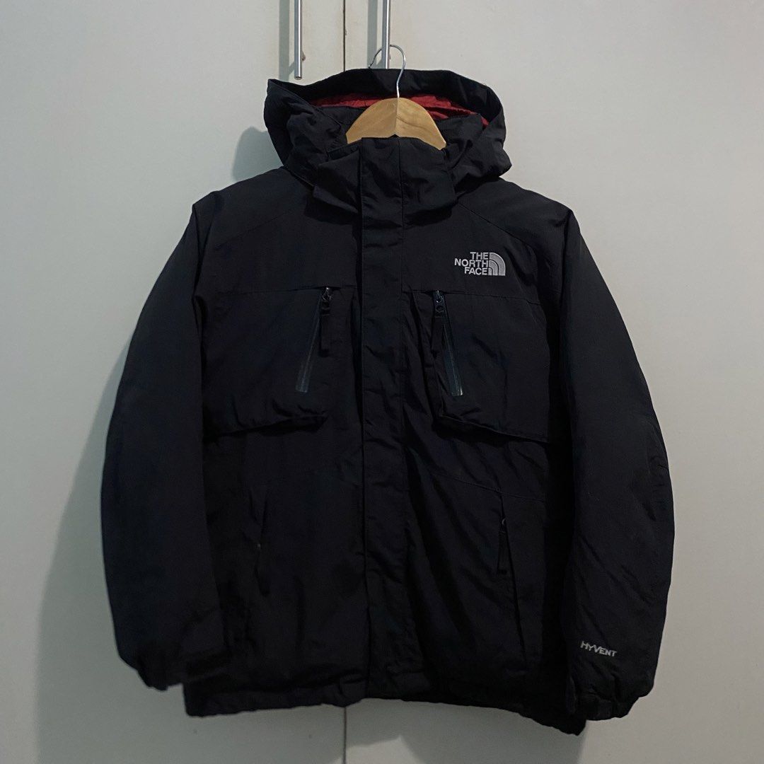 The North Face 600 Hyvent (Category: Coats, Jackets and Outerwear) located in Manila. Submitted by forsalegarments (Listing ID 1467275088, Image 1). Description: Excellent Condition Good as new No issue 23.5x24.