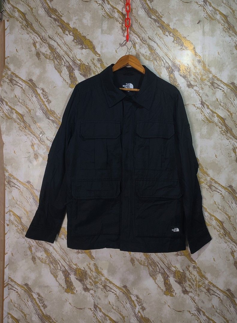 The North Face Black Utility Field Jacket (Category: Coats, Jackets and Outerwear) located in Cabuyao City. Submitted by jederama (Listing ID 1467272282, Image 1). Description: THE NORTH FACE - UTILITY FIELD JACKET SIZE : LARGE ON TAG WIDTH - 23.5 LENGTH - 28 EXCELLENT CONDITION NO ISSUE / NO FLAWS AUTHENTIC 💯 1,600 + SHIPPING FEE.