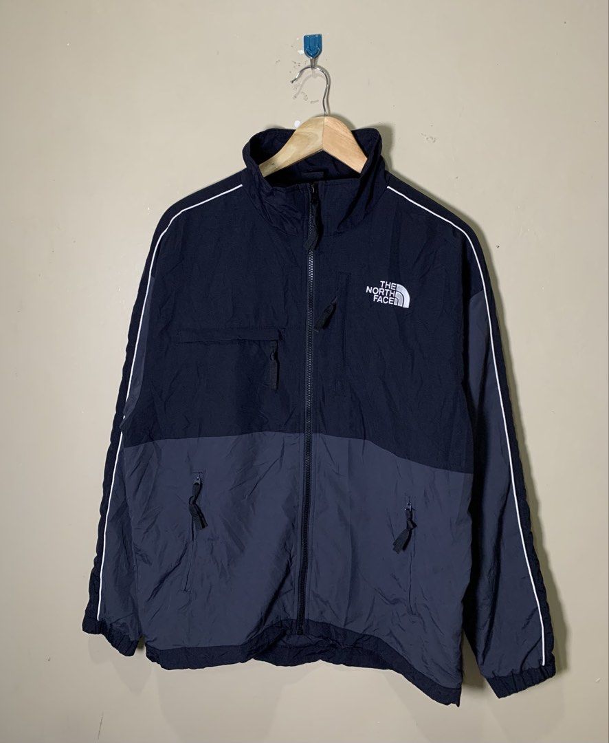 The North Face Denali Training Jacket (Category: Coats, Jackets and Outerwear) located in Molave. Submitted by mysticbird_38213e (Listing ID 1467302628, Image 3). Description: Good as new No issue Sobrang solid nito Pwede sa maselan! Maganda sa personal.