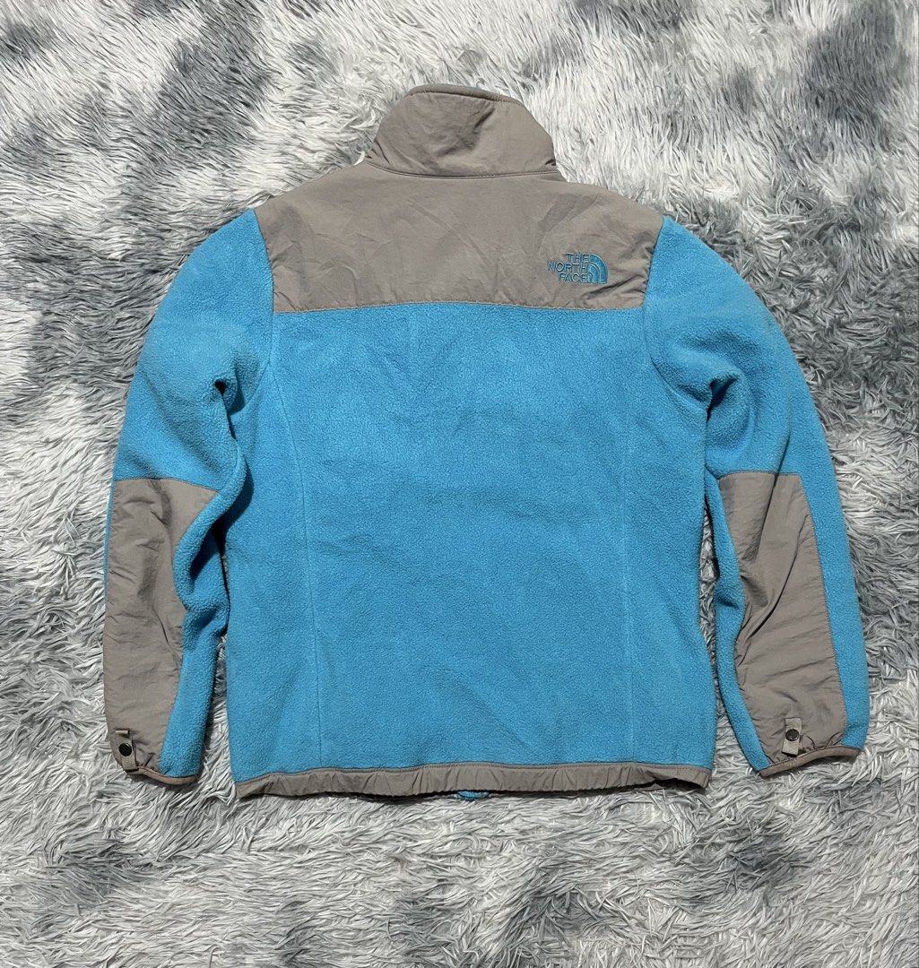 The North Face Polartec Fleece Jacket (Category: Babies & Kids Fashion) located in Sasmuan (Sexmoan). Submitted by winterclothes.ph (Listing ID 1467330712, Image 3). Description: The North Face Polartec Fleece Jacket M (10/12) Girl on tag Width 18.5 Length 22.5 Excellent Condition .