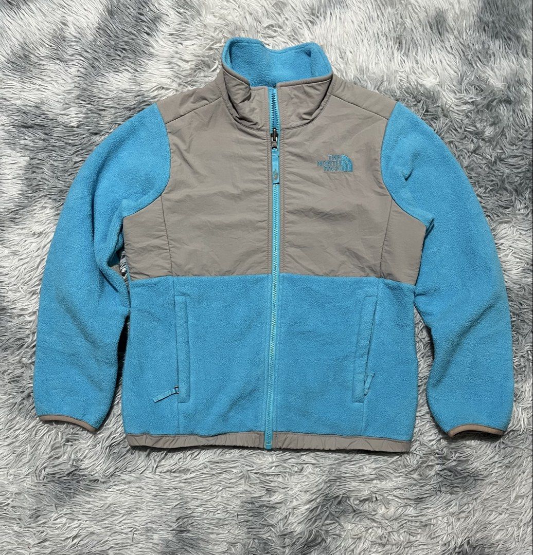 The North Face Polartec Fleece Jacket (Category: Babies & Kids Fashion) located in Sasmuan (Sexmoan). Submitted by winterclothes.ph (Listing ID 1467330712, Image 1). Description: The North Face Polartec Fleece Jacket M (10/12) Girl on tag Width 18.5 Length 22.5 Excellent Condition .