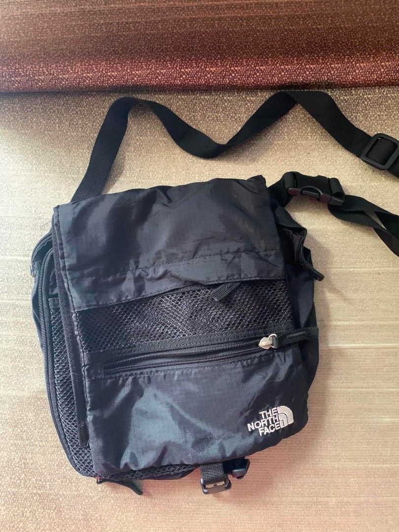 The north face sling bag (Category: Sling Bags) located in Butuan. Submitted by thriftology.cv (Listing ID 1467285074, Image 1). Description: as new condition rfs declutter.