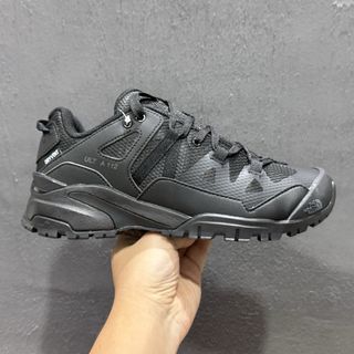 (Category: ) located in . Submitted by khai.uasneakers (Listing ID 1467346613, Image 1). Description: .