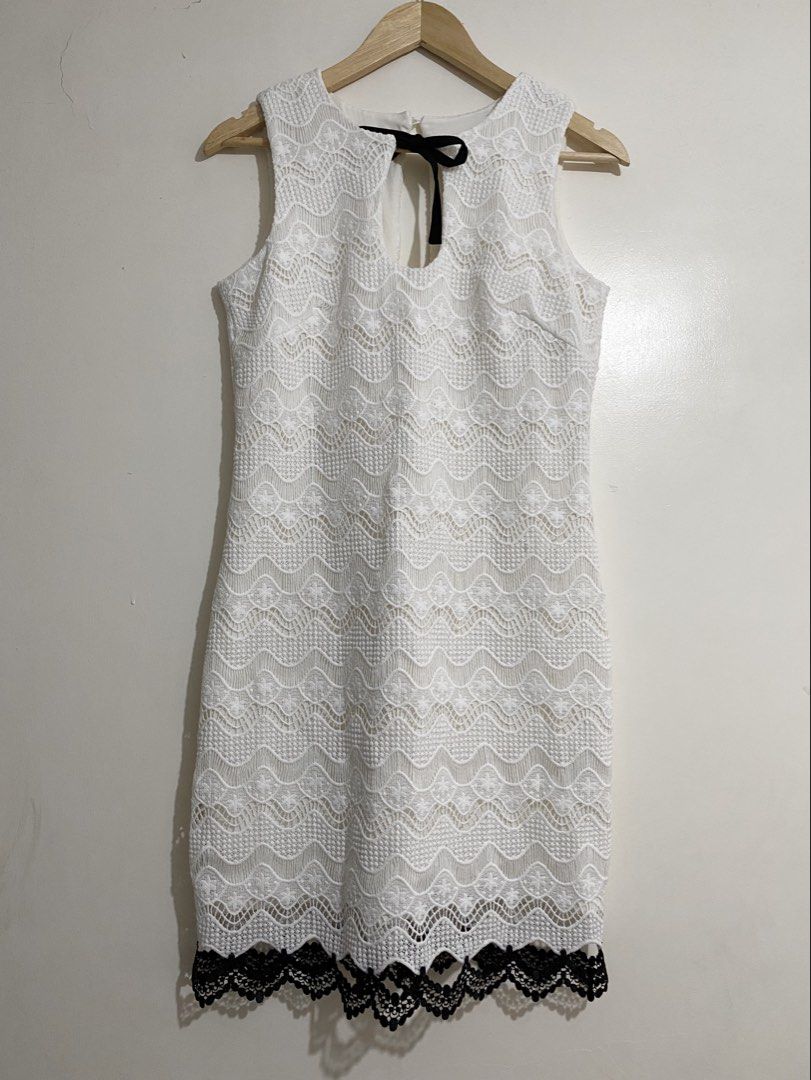 The Population White Crochet Dress - Small (Category: Dresses) located in General Trias. Submitted by hiraethcullen (Listing ID 1467283345, Image 1). Description: - Small - Like New - Natago lang sa storage 📍General Trias, Cavite JNT or Lalamove.
