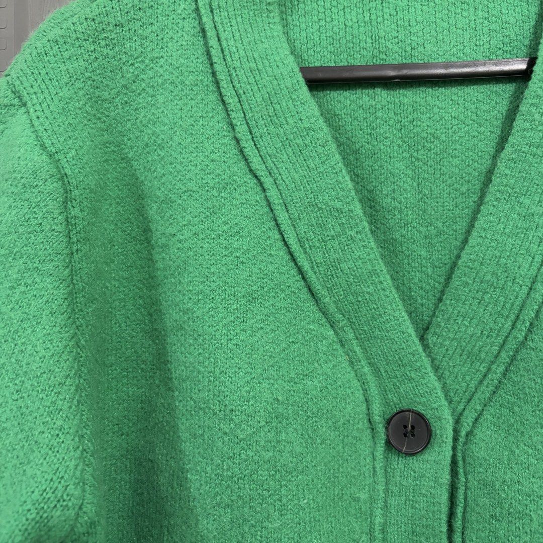 Thick Green V Neck Cardigan (Category: Coats, Jackets and Outerwear) located in Quezon City. Submitted by iywm_ (Listing ID 1467346106, Image 2). Description: ▪️bought preloved from another seller here, never used it myself ▪️shipping via grab/lalamove or any sdd 📍loyola heights, qc.