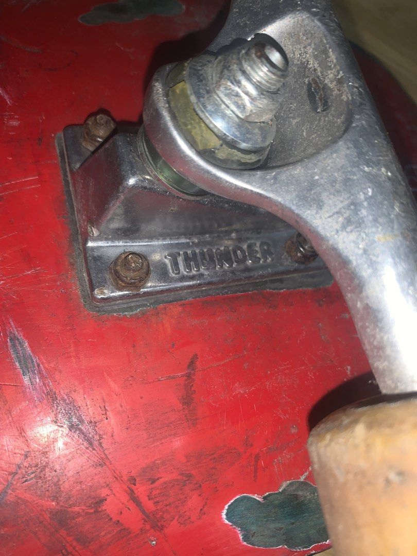 Thunder Trucks 147 (Category: Skates, Rollerblades & Scooters) located in Manila. Submitted by sol01 (Listing ID 1467310352, Image 2). Description: Bnew pa one time lang na grind trucks only can domeet up or jnt .