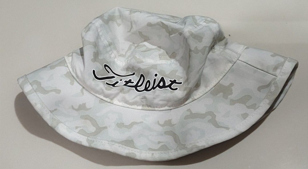Titleist bucket hat drifit (Category: Caps & Hats) located in Naga. Submitted by otaydenyoks (Listing ID 1467201851, Image 2). Description: small medium size.