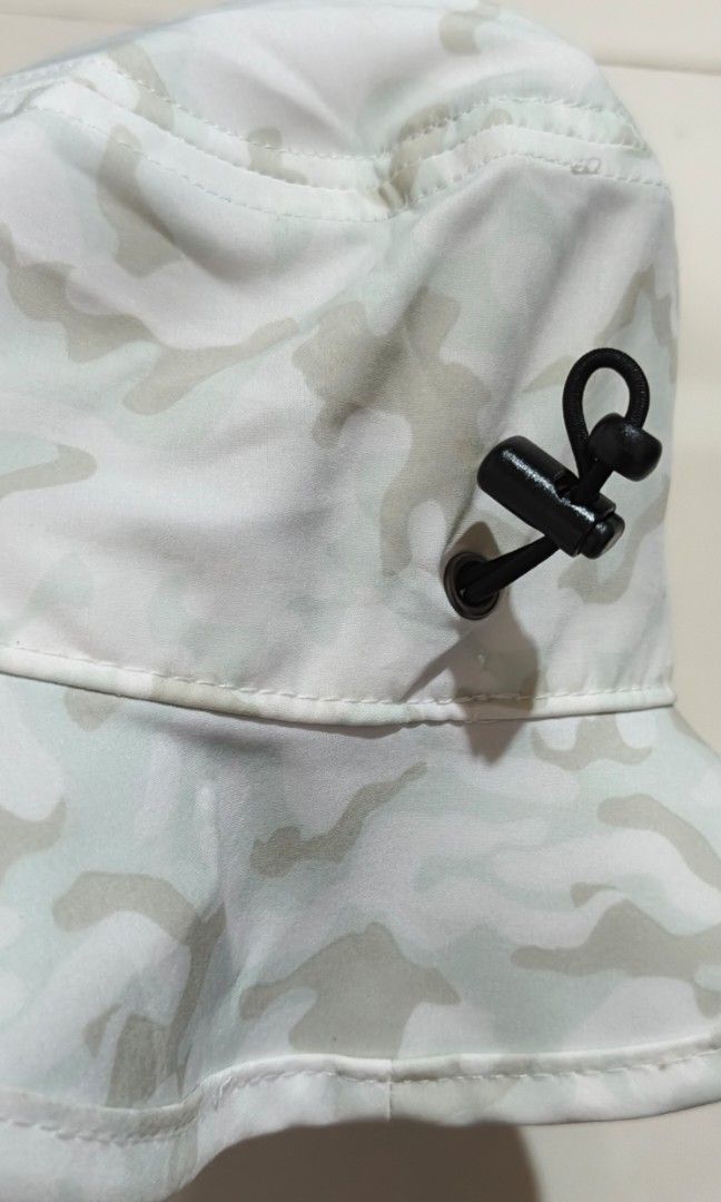 Titleist bucket hat drifit (Category: Caps & Hats) located in Naga. Submitted by otaydenyoks (Listing ID 1467201851, Image 3). Description: small medium size.
