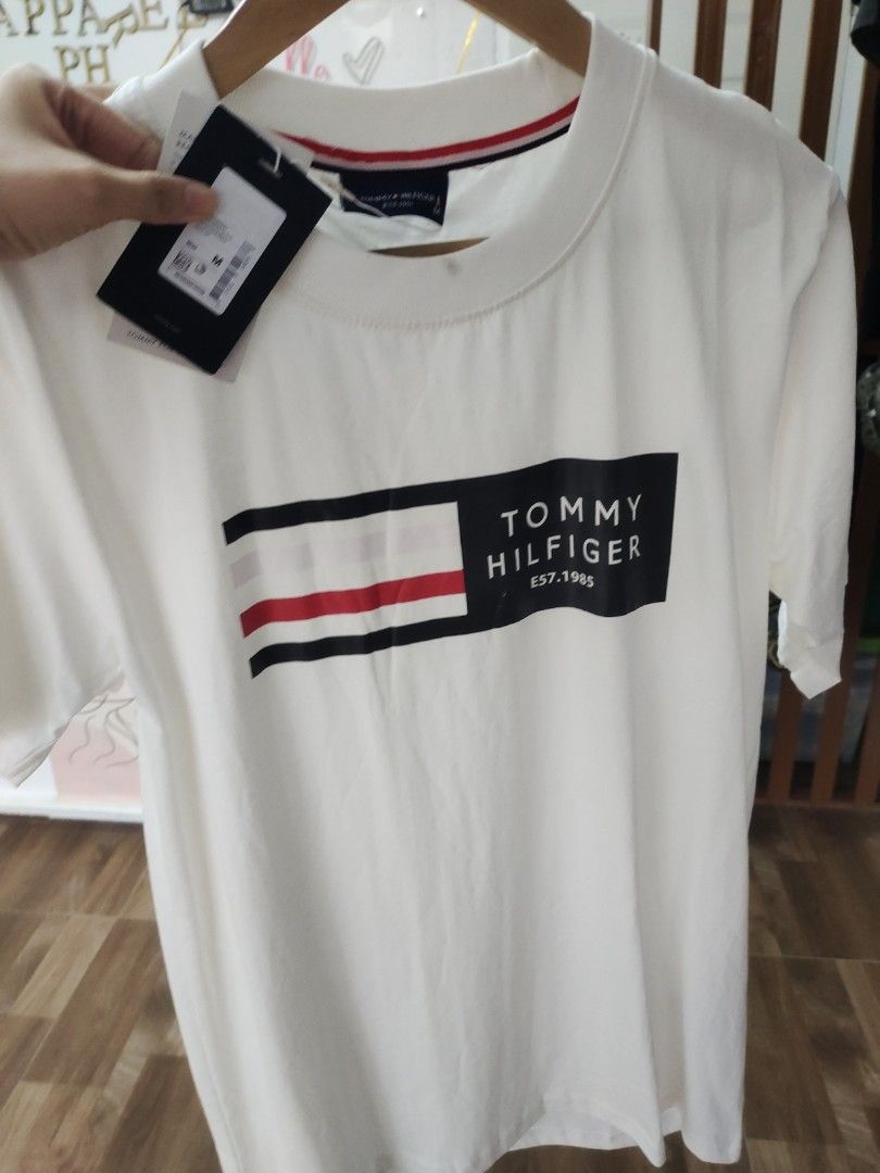 Tommy hilfiger mens shirt (Category: Tshirts & Polo Shirts ) located in Aliaga. Submitted by kmapparel (Listing ID 1467263445, Image 1). Description: .