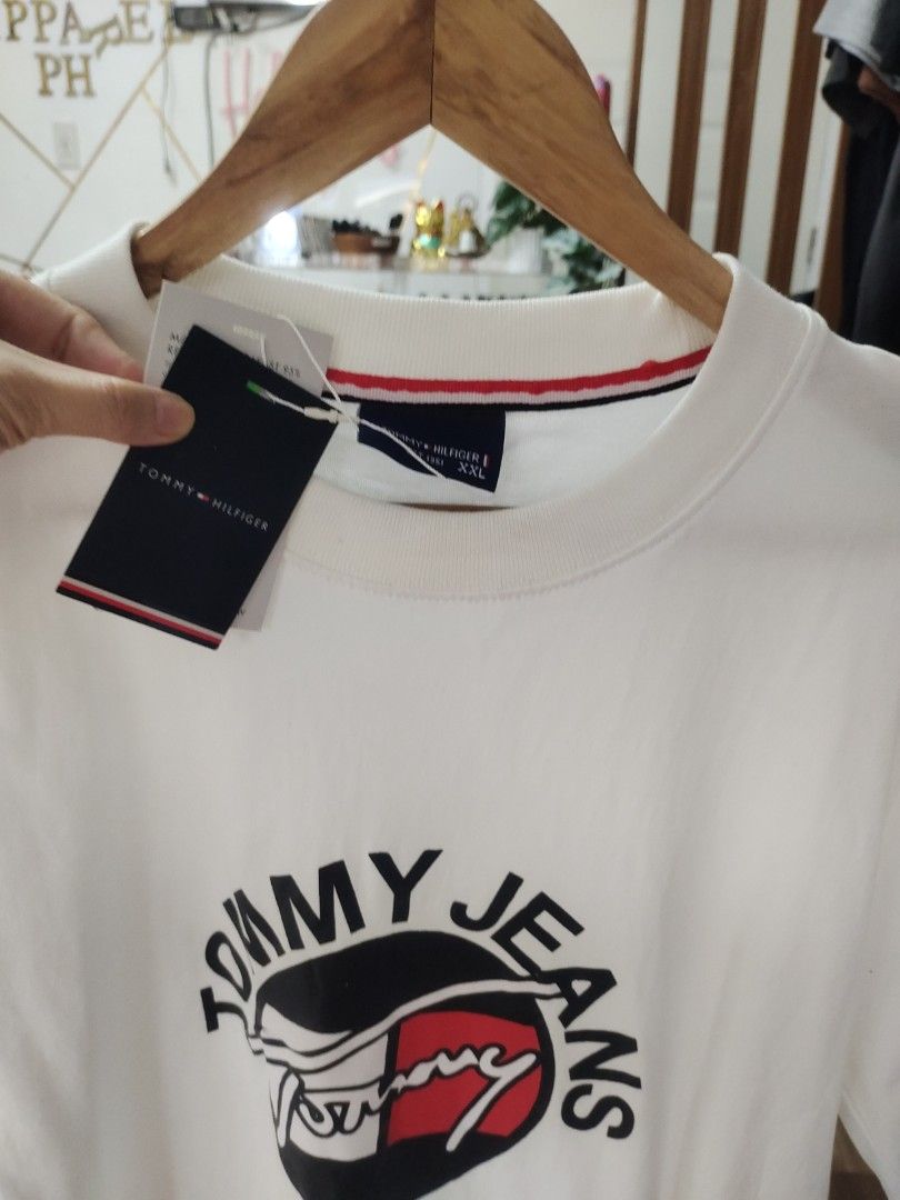 Tommy hilfiger mens shirt (Category: Tshirts & Polo Shirts ) located in Aliaga. Submitted by kmapparel (Listing ID 1467263598, Image 2). Description: .