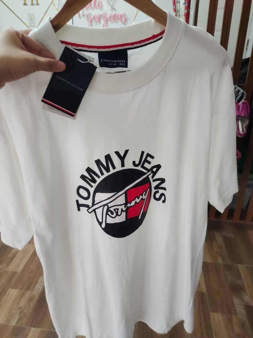 Tommy hilfiger mens shirt (Category: Tshirts & Polo Shirts ) located in Aliaga. Submitted by kmapparel (Listing ID 1467263598, Image 1). Description: .
