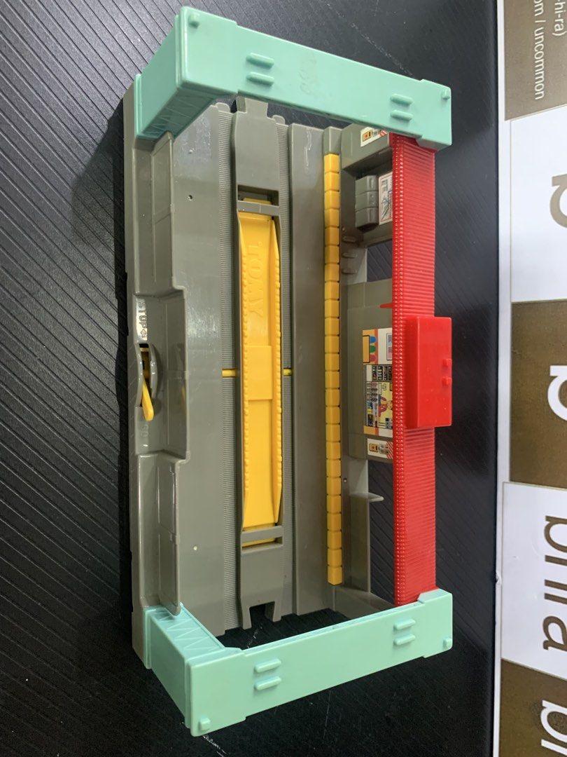 TOMY - Build Your Own Tracks - Scenery (Category: Kids Toys) located in Carmona. Submitted by bihira (Listing ID 1467201290, Image 3). Description: TOMY - Build Your Own Tracks - Scenery - WYSIWYG - 120/pc.