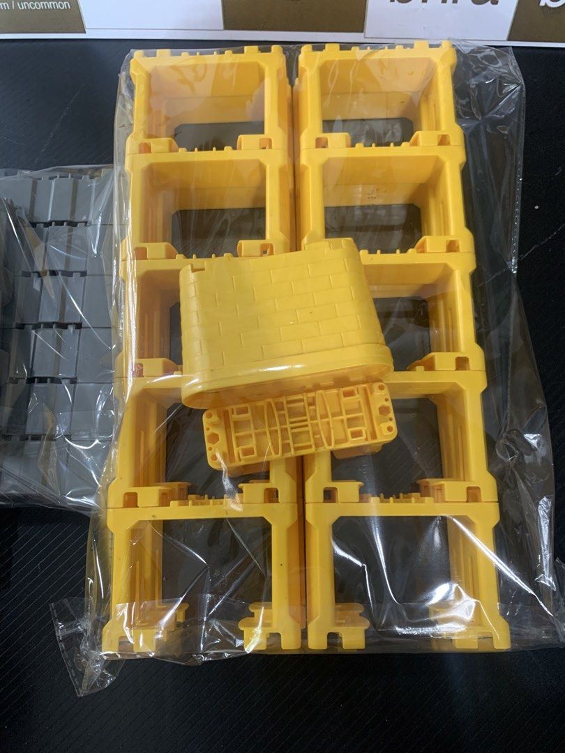 Tomy Train Track Pillars (Category: Kids Toys) located in Carmona. Submitted by bihira (Listing ID 1467199378, Image 3). Description: Tomy Train Track Pillars - WYSIWYG - Authentic Tomy Parts - DIY / Parts / Custom Tracks.