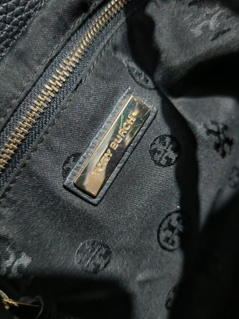 Tory burch (Category: Luxury Bags & Wallets) located in Santa Cruz. Submitted by ukayhuntworldwide (Listing ID 1467227756, Image 2). Description: .
