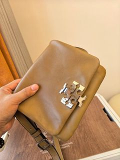 (Category: ) located in . Submitted by amazebags (Listing ID 1467285790, Image 1). Description: .