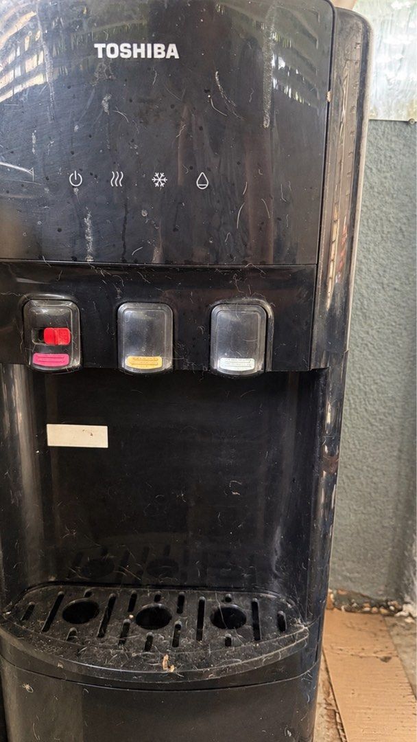 TOSHIBA HOT & COLD WATER DISPENSER (Category: Water Heater & Instant Showers) located in Manila. Submitted by erichannmateoo (Listing ID 1467185902, Image 2). Description: FOR SALE: TOSHIBA HOT & COLD WATER DISPENSER 💧 💰 Original Price: ₱11,000 📅 Purchased: 2021 Selling our Toshiba Hot & Cold Water Dispenser! ♨️❄️ Product Details: * ✅ Brand: Toshiba * ✅ Model: RWF-W1615BF(K) * ✅ Hot and Cold Water Dispenser * ✅ Rated Voltage: 220–240V * ✅ Heat
