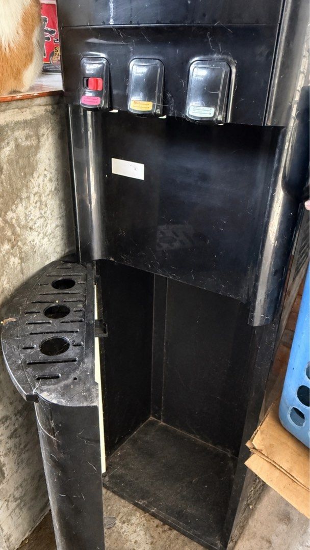 TOSHIBA HOT & COLD WATER DISPENSER (Category: Water Heater & Instant Showers) located in Manila. Submitted by erichannmateoo (Listing ID 1467185902, Image 1). Description: FOR SALE: TOSHIBA HOT & COLD WATER DISPENSER 💧 💰 Original Price: ₱11,000 📅 Purchased: 2021 Selling our Toshiba Hot & Cold Water Dispenser! ♨️❄️ Product Details: * ✅ Brand: Toshiba * ✅ Model: RWF-W1615BF(K) * ✅ Hot and Cold Water Dispenser * ✅ Rated Voltage: 220–240V * ✅ Heat