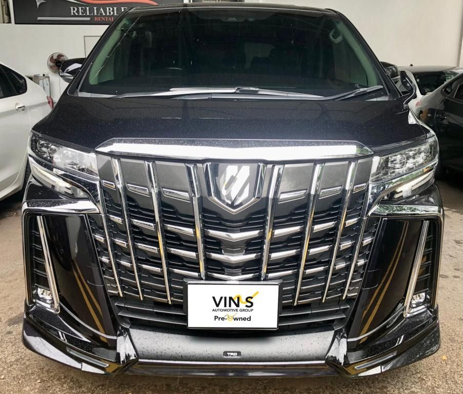 Toyota Alphard 2.5A S C-Package Moonroof Auto (Category: Used Cars) located in Singapore. Submitted by vinsautogroup (Listing ID 1467225594, Image 2). Description: Consignment Unit Vehicle Features: 2.5L inline 4 cylinder DOHC engine, 179bhp, 235nm of torque, super CVT-I transmission and Toyota safety sense. Accessories: Moonroof/Sunroof, dual power sliding door. Leather pilot seats, blind spot monitor, reverse camera, lane departure warning, lan