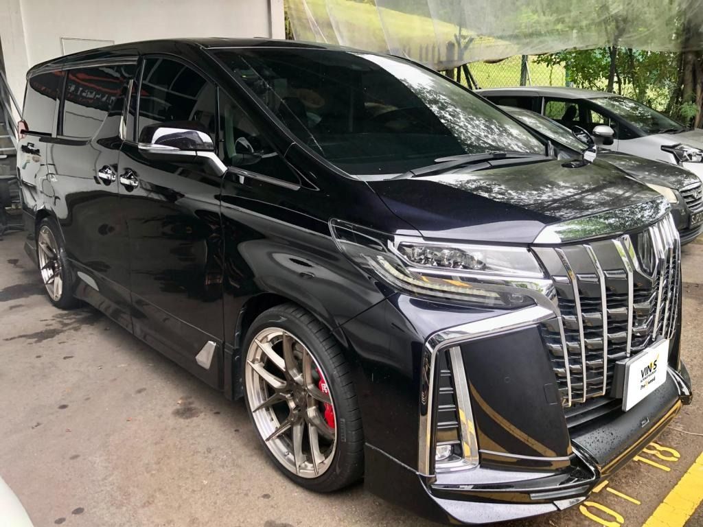 Toyota Alphard 2.5A S C-Package Moonroof Auto (Category: Used Cars) located in Singapore. Submitted by vinsautogroup (Listing ID 1467225594, Image 1). Description: Consignment Unit Vehicle Features: 2.5L inline 4 cylinder DOHC engine, 179bhp, 235nm of torque, super CVT-I transmission and Toyota safety sense. Accessories: Moonroof/Sunroof, dual power sliding door. Leather pilot seats, blind spot monitor, reverse camera, lane departure warning, lan